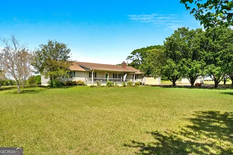 696 Hickory Crossing Rd, Hartwell, GA 30643