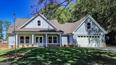 6169 Pinewood Dr SE, Covington, GA 30014