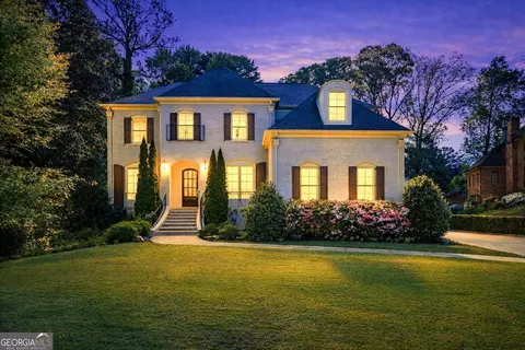 4815 Kitty Hawk Dr NE, Atlanta, GA 30342