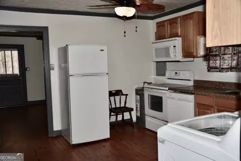 Kitchen - 6126 Mize Rd, Toccoa, GA 30577 photo 1 of 2
