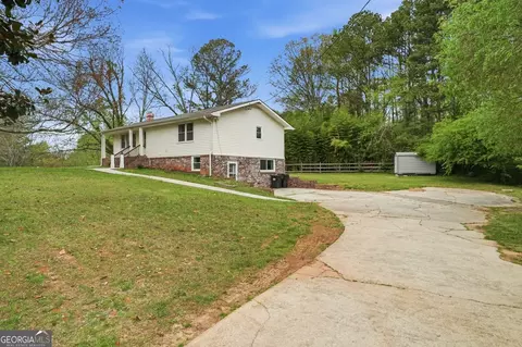 4740 Shady Rest Dr, Powder Springs, GA 30127