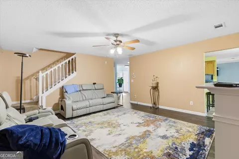 Living - 1928 Simmons Ln, Hampton, GA 30228 photo 4 of 5