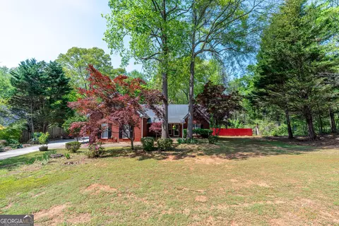 174 Lauren Marie Dr, Braselton, GA 30517