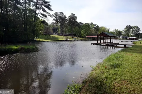 278 Quesenberry Dr SE, Eatonton, GA 31024