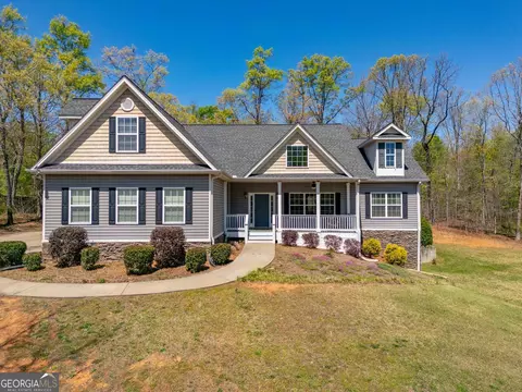 268 Northwoods Dr, Mount Airy, GA 30563