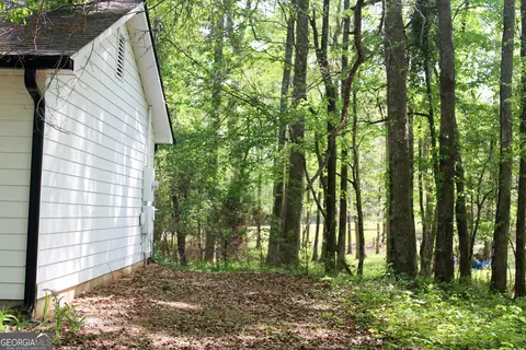 Exterior - 895 Waterview Dr, Lagrange, GA 30240 photo 9 of 14