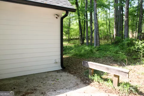Exterior - 895 Waterview Dr, Lagrange, GA 30240 photo 5 of 14