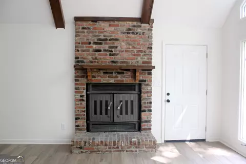 Living - 895 Waterview Dr, Lagrange, GA 30240 photo 6 of 6