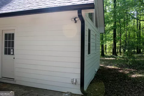 Exterior - 895 Waterview Dr, Lagrange, GA 30240 photo 7 of 14