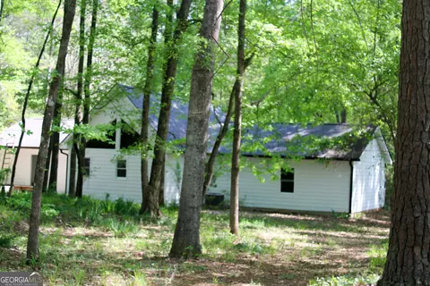 Exterior - 895 Waterview Dr, Lagrange, GA 30240 photo 10 of 14