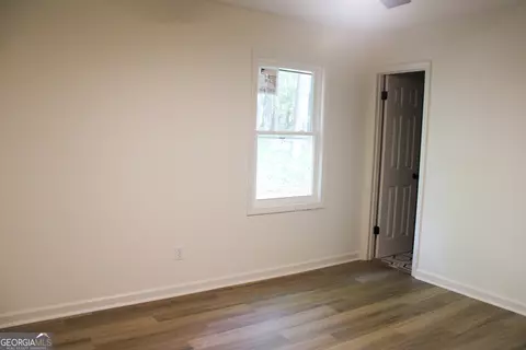 Bedroom - 895 Waterview Dr, Lagrange, GA 30240 photo 6 of 7