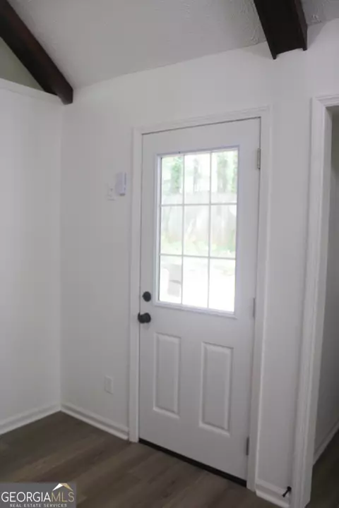 Entry Way - 895 Waterview Dr, Lagrange, GA 30240 photo 5 of 5