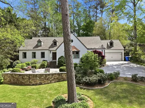 3975 Peachtree Dunwoody Rd NE, Atlanta, GA 30342