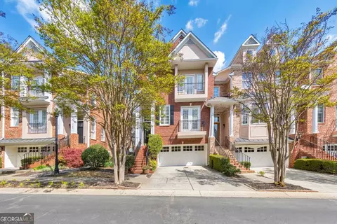 1043 Emory Parc Pl, Decatur, GA 30033