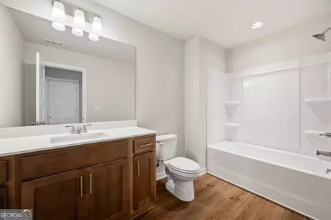 Bath - 210 Wingate Dr, Winder, GA 30680 photo 2 of 2