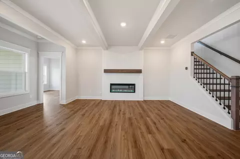 Living - 210 Wingate Dr, Winder, GA 30680 photo 2 of 4