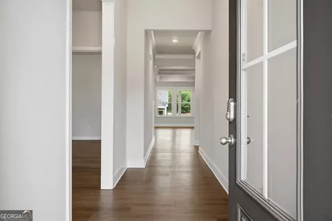Entry Way - 210 Wingate Dr, Winder, GA 30680 photo 3 of 7
