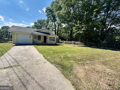 Exterior - 514 S Broad St, Toccoa, GA 30577 photo 4 of 6
