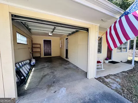 Exterior - 514 S Broad St, Toccoa, GA 30577 photo 6 of 6