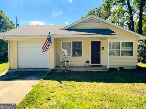 514 S Broad St, Toccoa, GA 30577