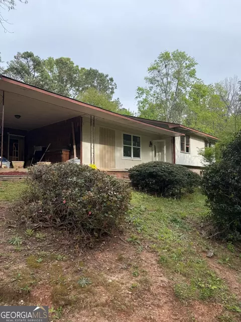 14 Pmb Young Rd SE, Cartersville, GA 30120