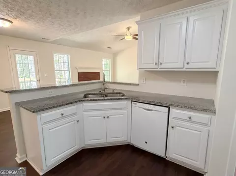 40 Cranbrook Ct, Covington, GA 30016 photo 10