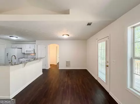 40 Cranbrook Ct, Covington, GA 30016 photo 7