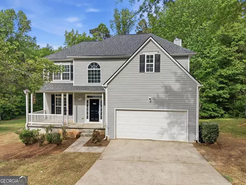 814 Shadow Lakes Dr, Lithonia, GA 30058