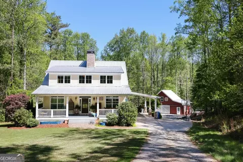 215 Hanover Dr, Bogart, GA 30622