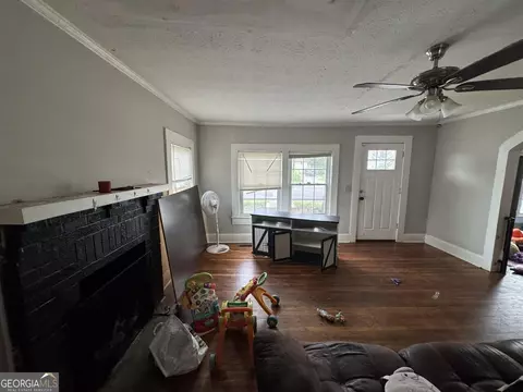 Living - 771 E Currahee St, Toccoa, GA 30577 photo 2 of 3