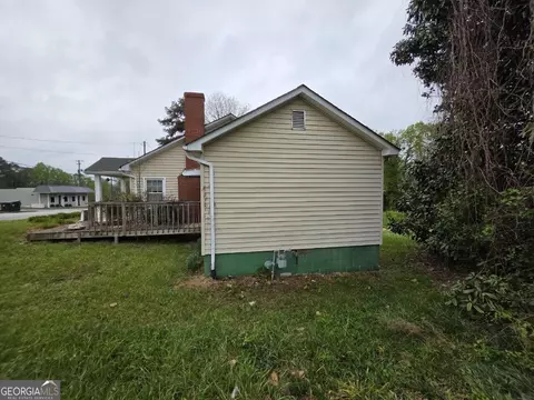 Exterior - 771 E Currahee St, Toccoa, GA 30577 photo 2 of 4