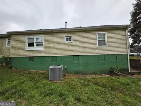Exterior - 771 E Currahee St, Toccoa, GA 30577 photo 4 of 4