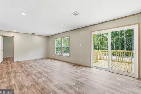Living - 2099 Susie Baker Rd NE, Townsend, GA 31331 photo 3 of 3