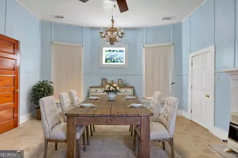 Dining - 1635 Highway 36 E, Jackson, GA 30233 photo 1 of 1