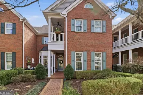 8630 Parker Pl, Roswell, GA 30076