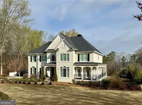 4358 Willow Oak Dr, Gainesville, GA 30506