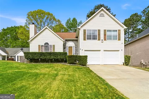 12257 Cypress Ln, Fayetteville, GA 30215