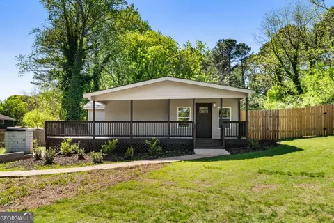 8859 Thomas Rd, Jonesboro, GA 30238