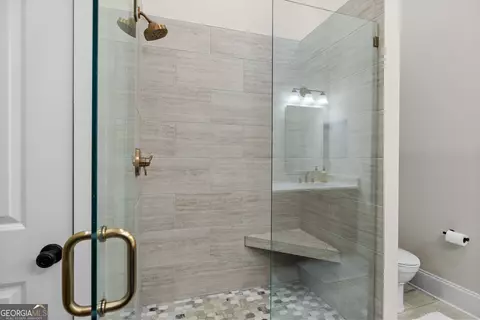 Bath - 1 E 3rd Ave #310, Rome, GA 30161 photo 2 of 3