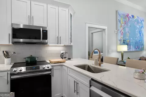 Kitchen - 1 E 3rd Ave #310, Rome, GA 30161 photo 3 of 7