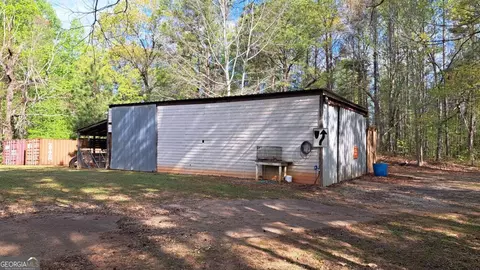 Exterior - 112 Brannon Rd, Buchanan, GA 30113 photo 4 of 7