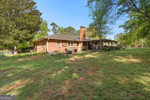Exterior - 201 203 Alton Dr, Lagrange, GA 30241 photo 5 of 11