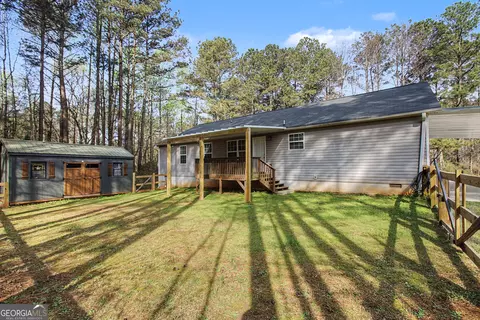 Exterior - 228 Emerald Cir, Colbert, GA 30628 photo 7 of 9