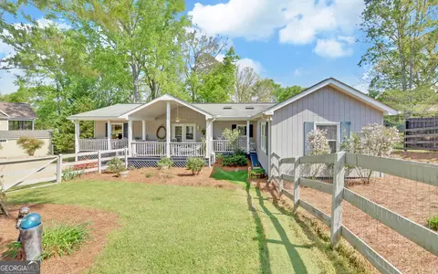 809 Glenn Ferry Rd, Fair Play, SC 29643