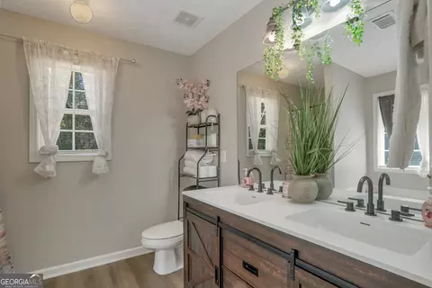 Bath - 60 Shadowbrook Ln, Covington, GA 30016 photo 1 of 2