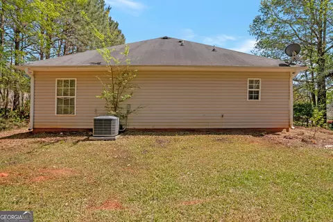 Exterior - 60 Shadowbrook Ln, Covington, GA 30016 photo 3 of 4