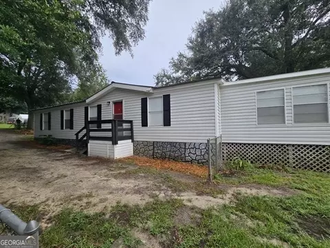 2826 Lakeview Dr, Donalsonville, GA 39845