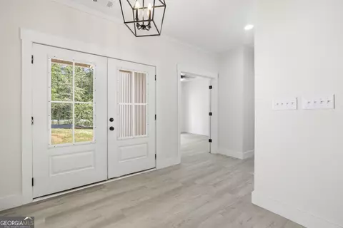 Entry Way - 272 Clinton Crossing Dr, Gray, GA 31032 photo 4 of 6
