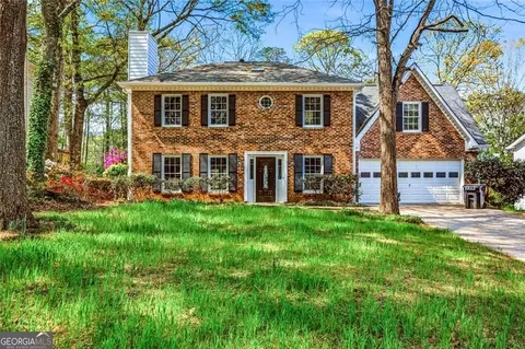 4085 Vicksburg Dr, Lawrenceville, GA 30044