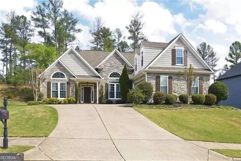717 Golf Crest Dr, Acworth, GA 30101